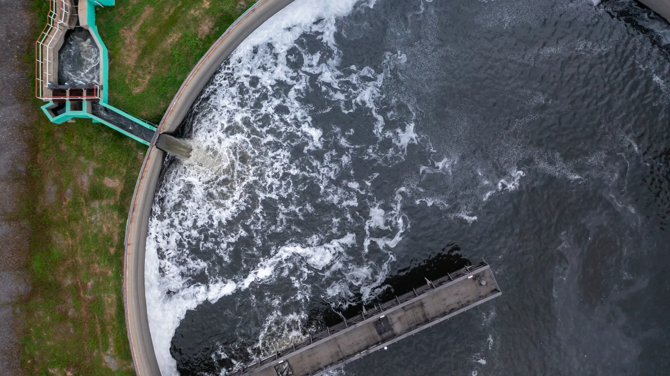 aerial view of sewage water treatment plant purif 2025 01 10 04 44 04 utc cmprsd 1